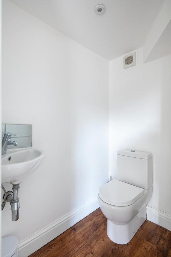 Castle Properties: The Duchess, 3 Bed Family Cottage Виндзор Экстерьер фото